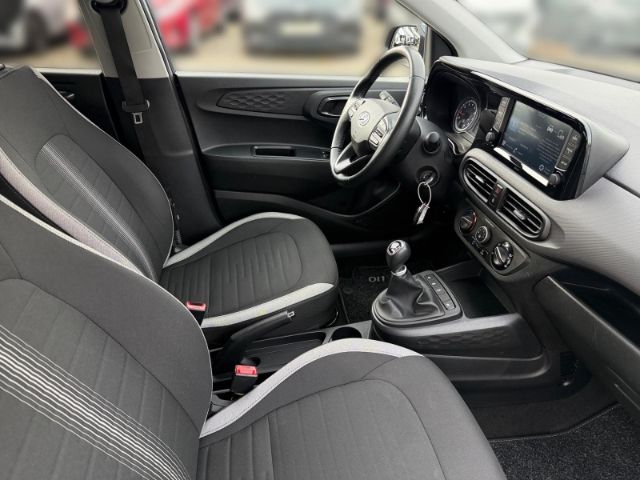 Fahrzeugabbildung Hyundai i10 Edition 30 +CARPLAY+KLIMA+SHZ+TEMPOMAT+DAB+U