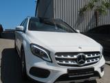 Mercedes-Benz GLA 200 AMG LINE-NAVI-PANO-LED-SHZ-2.HAND - weiße Mercedes-Benz GLA 200