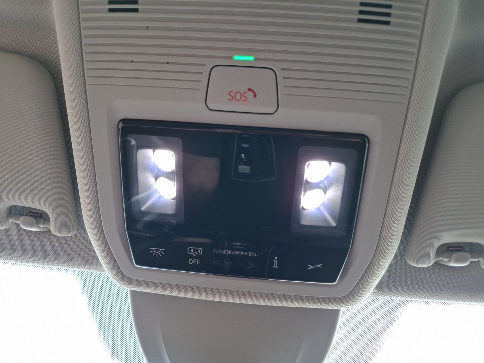 Fahrzeugabbildung Volkswagen Golf VIII Variant eTSI Stye DSG STH LED Navi AID