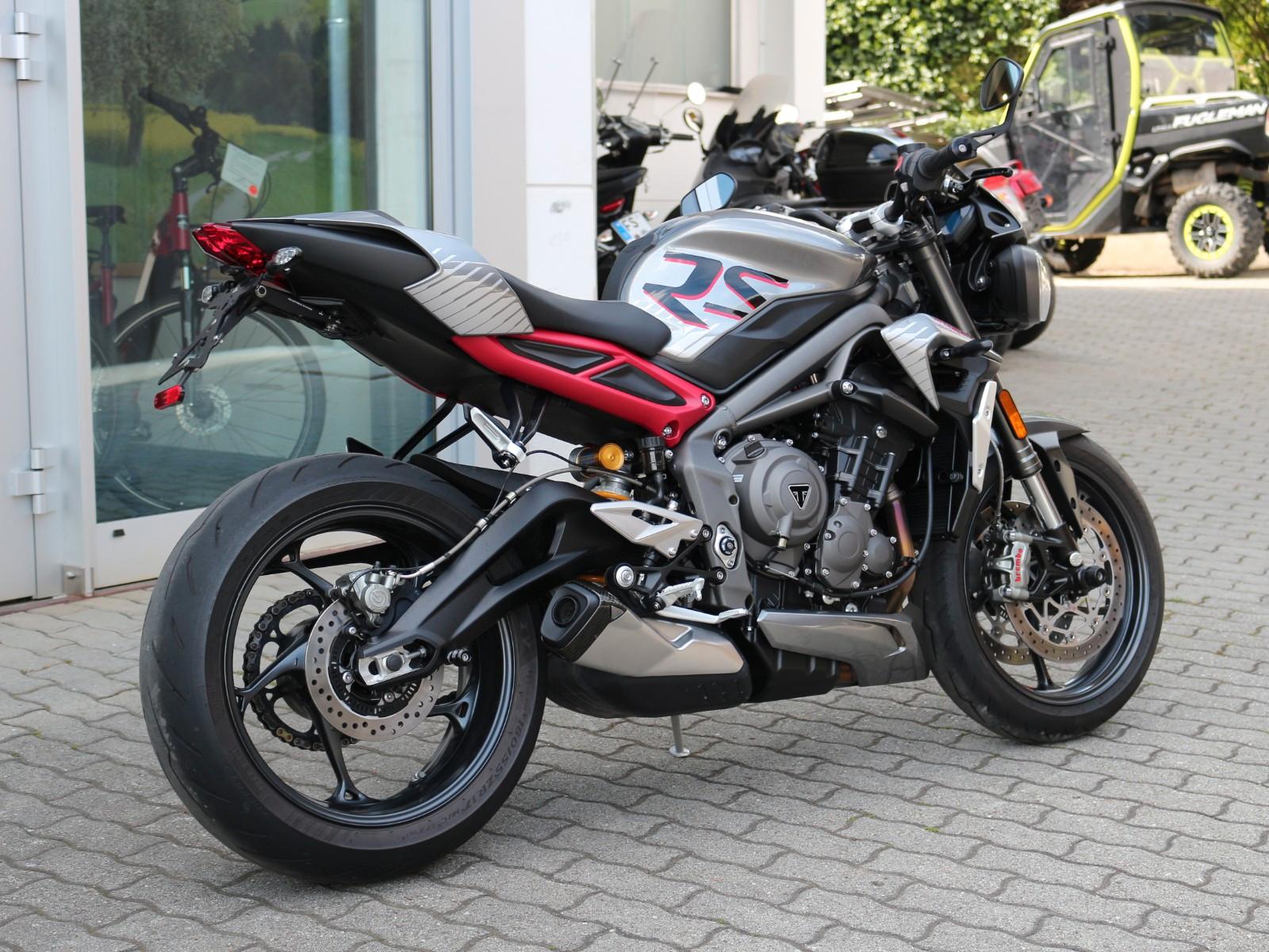 Triumph Street Triple 765 RS in Top-Zustand