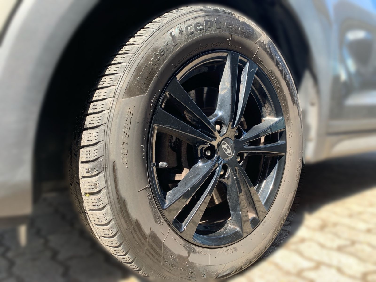Fahrzeugabbildung Hyundai TUCSON 2.0 CRDi 8-AT Mild Hybrid Premium 4WD Exp