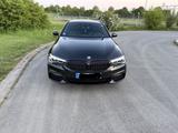 BMW 520i Touring A Sport M-Paket - BMW 5 Series: Von Privat