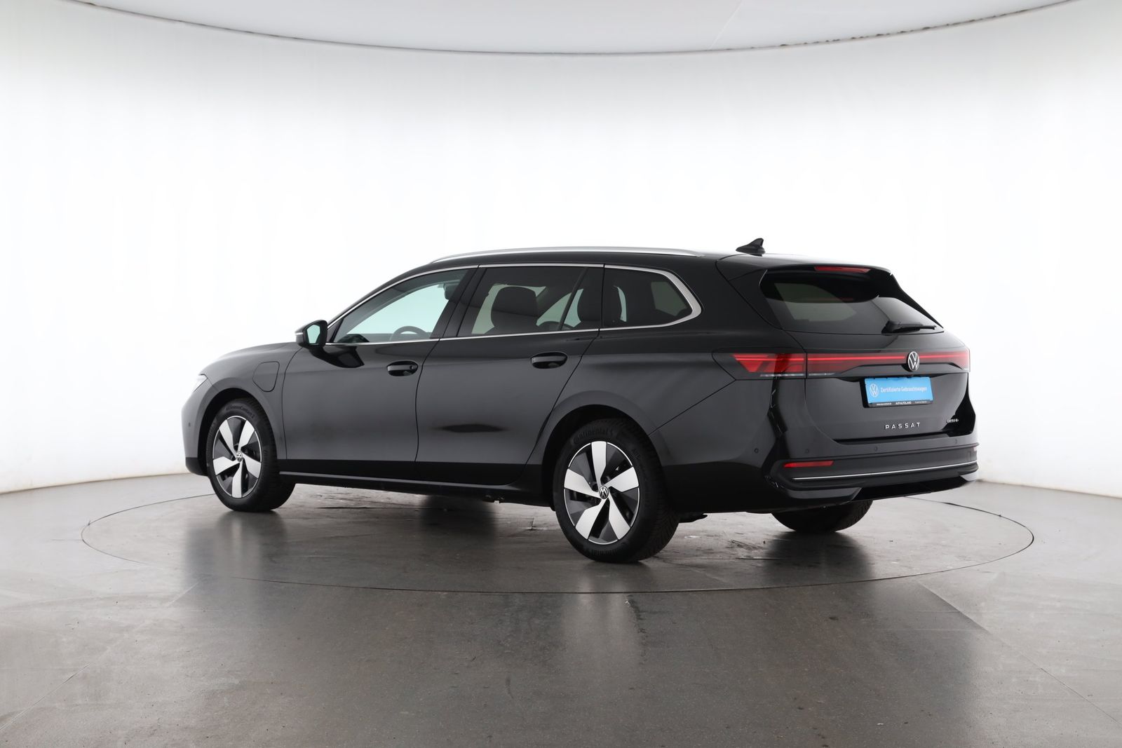 Volkswagen Passat Variant 1.5 TSI DSG eHybrid Business AHK foto 4