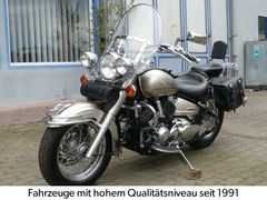 Yamaha XVS 650A Dragstar Classic"Windschild"Lightbar"