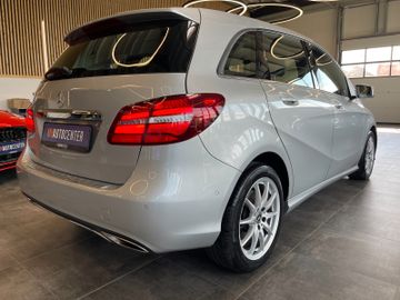 Mercedes-Benz B 220 CDI  d 4Matic *AHK*NAVI*PDC*LED*FERNLASSI