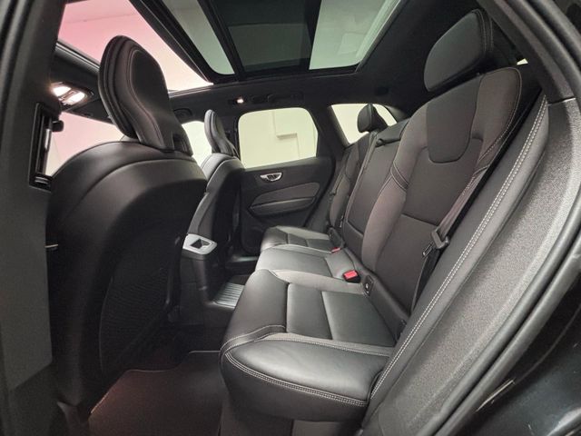 Volvo XC60 R Design T8 AWD*Pano*ACC*H&K*360°*StHz*LED*