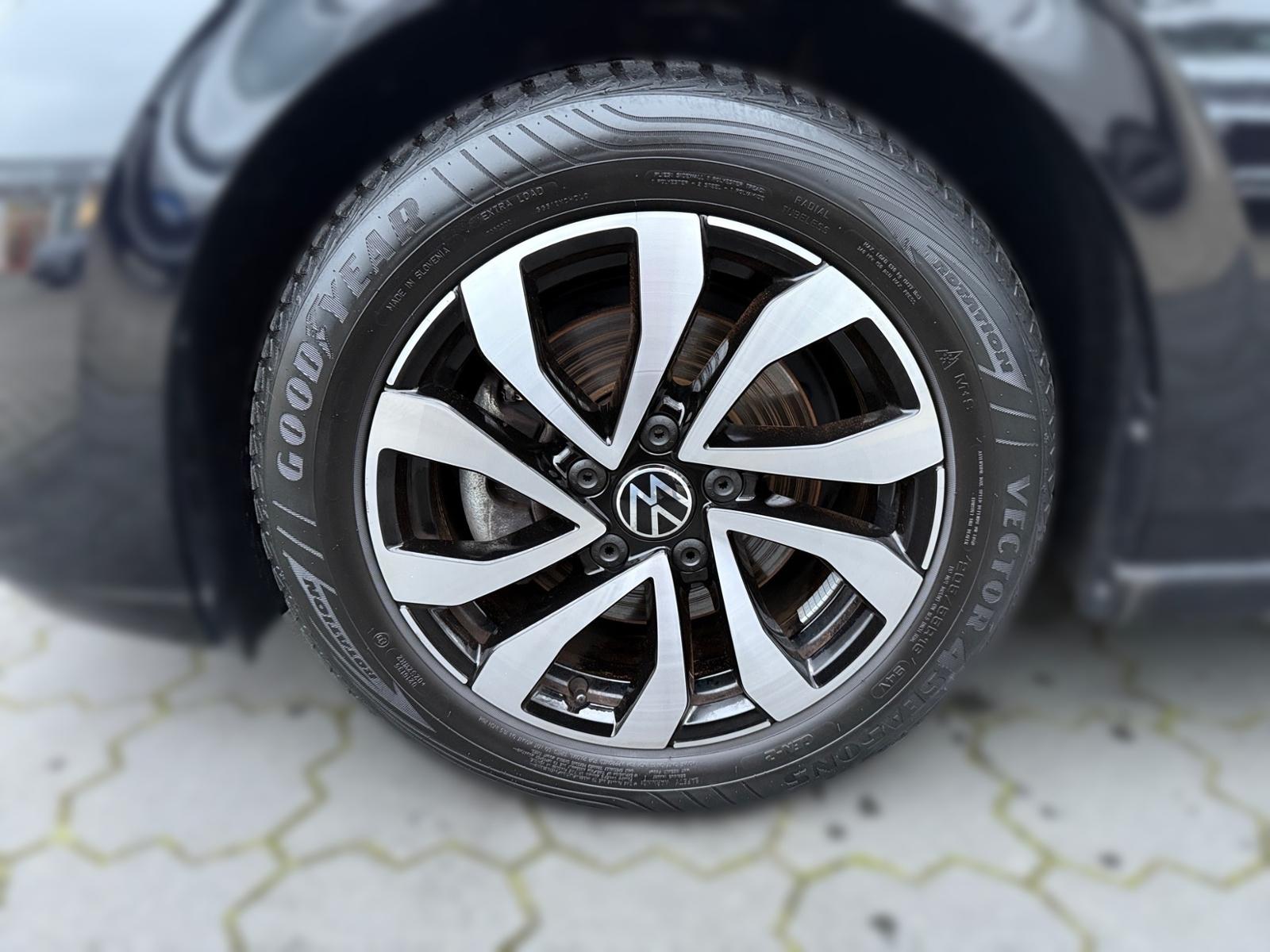 Volkswagen Golf VIII 1.5 TSI ACTIVE +LED +AHK +RKAM +ACC +N, миниатюра 8