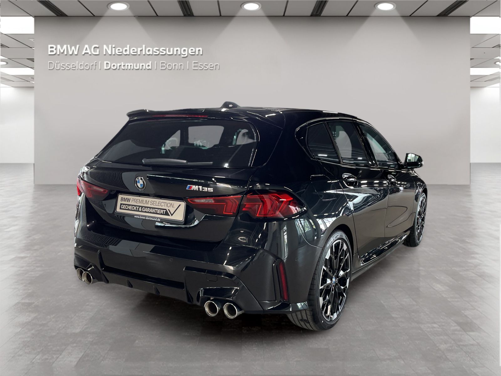 BMW M135 xDrive M Sport AHK Driv.Assist.Prof Kamera foto 4