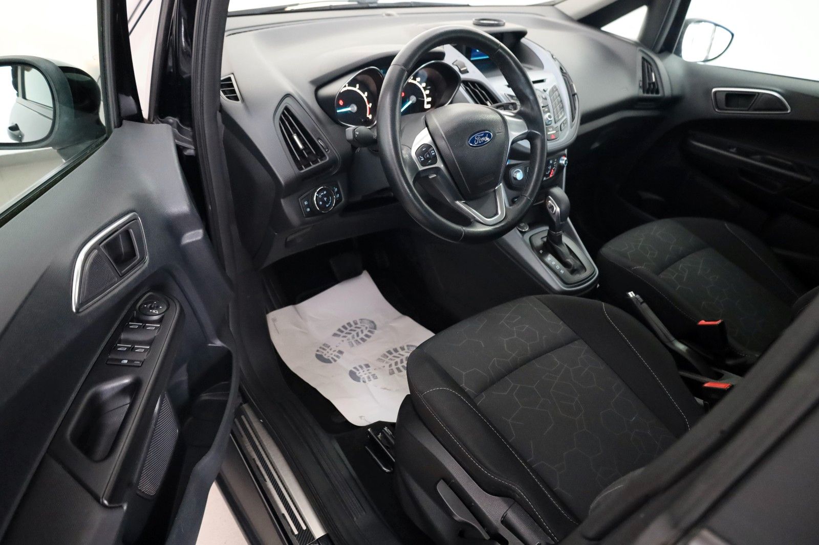Fahrzeugabbildung Ford B-MAX Trend Cool & Sound-Paket 2 ,8-fach bereift
