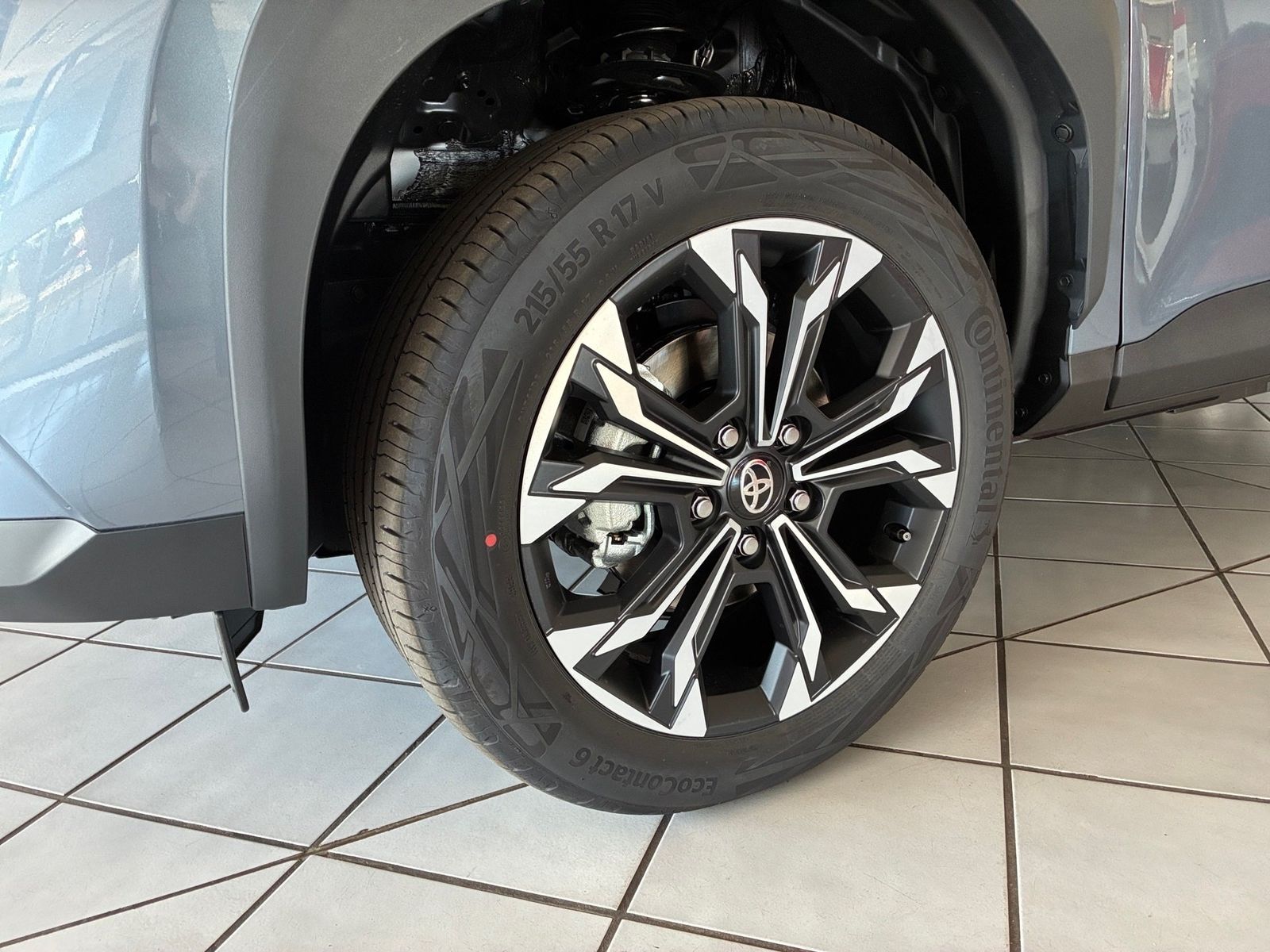 Fahrzeugabbildung Toyota Yaris Cross 5-türig Teamplayer 1.5 VVT-i Hybrid