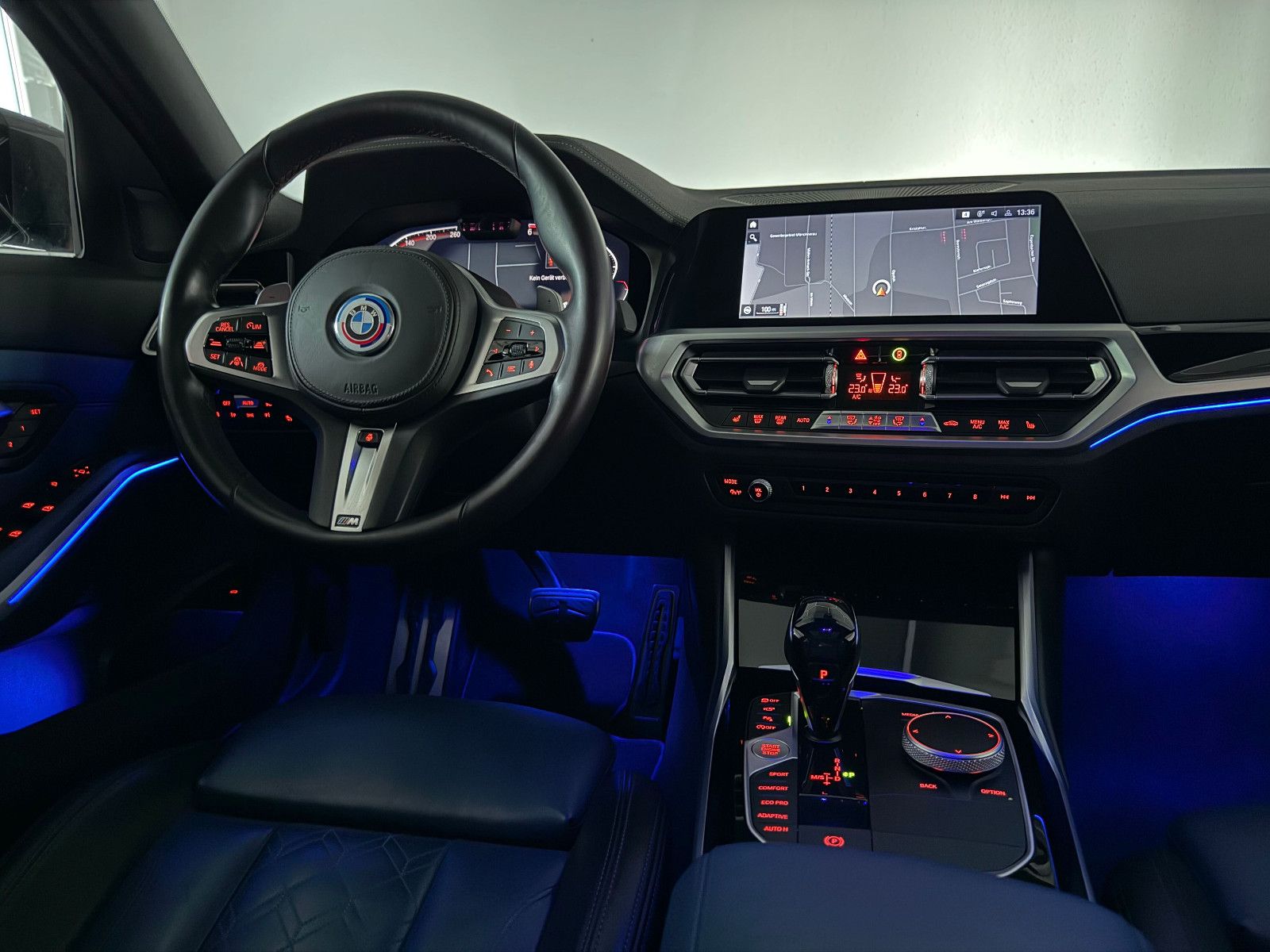 Fahrzeugabbildung BMW 330 d xDrive M SPORT/360*/ACC/HuD/LASER/DE FZG
