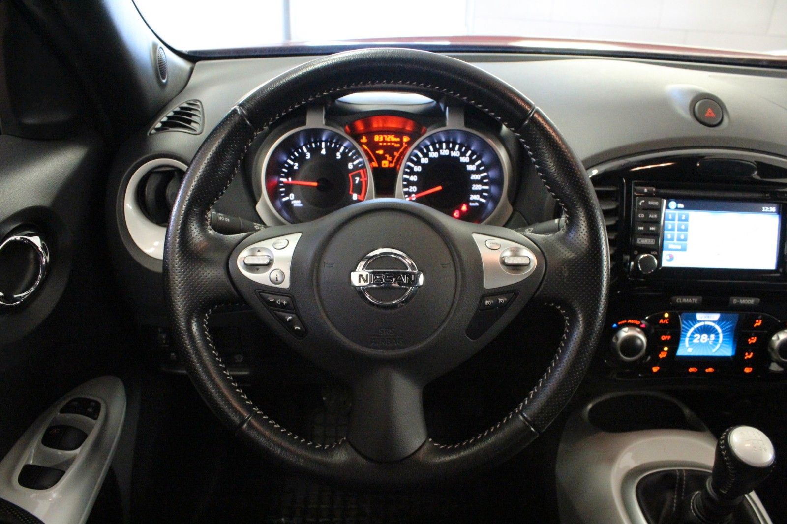 Fahrzeugabbildung Nissan Juke    1.2 DIG-T  N-Connecta 4x2  AHK