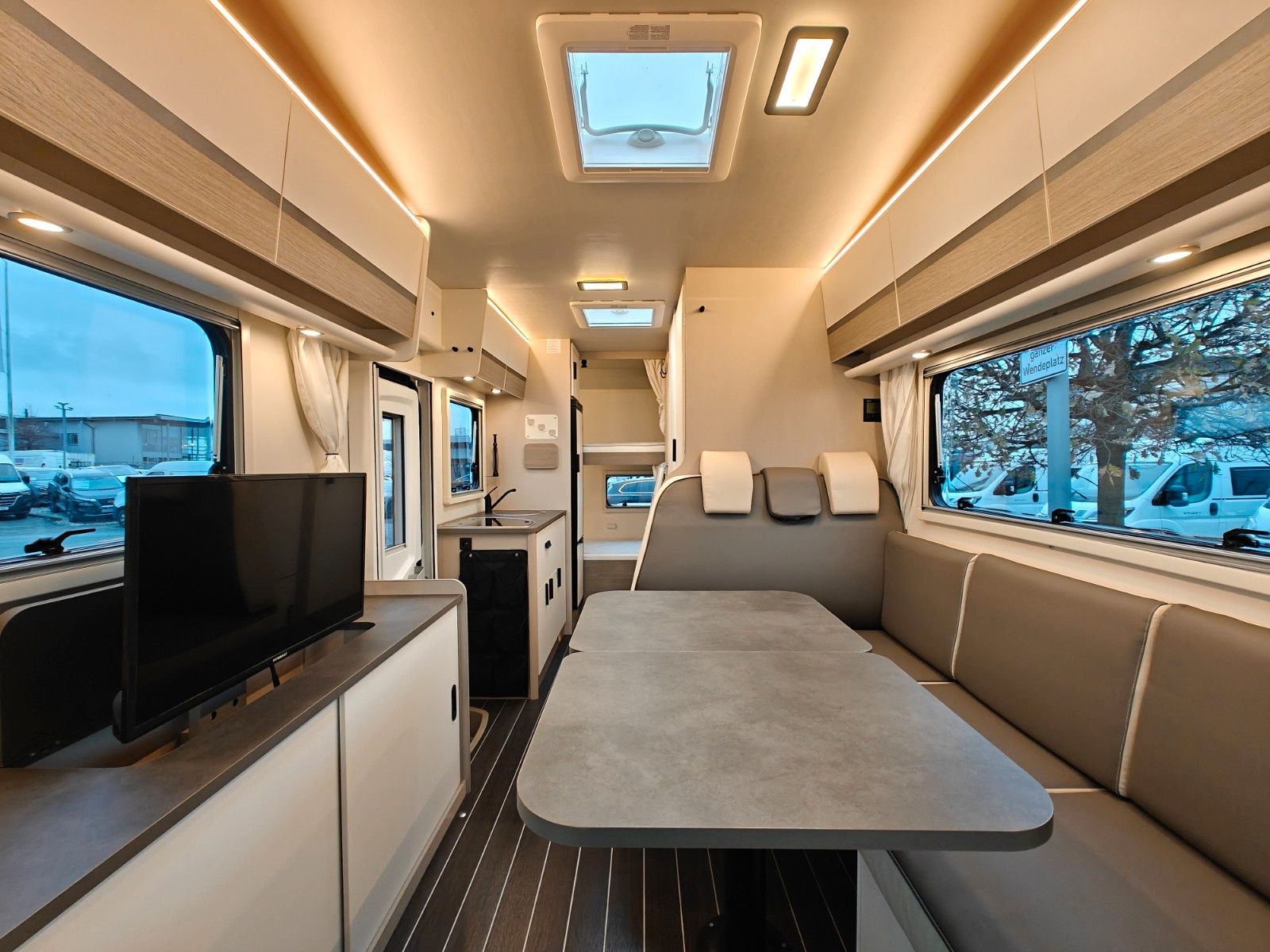 Fahrzeugabbildung XGO Dynamic 39 Lounge - SAT, TV, Markise 4m, Kamera