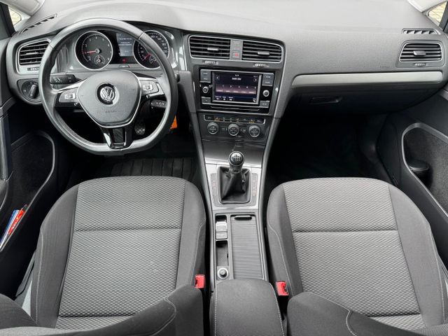 Golf 1.2 TSI Trendline / PDC / SH / ALU