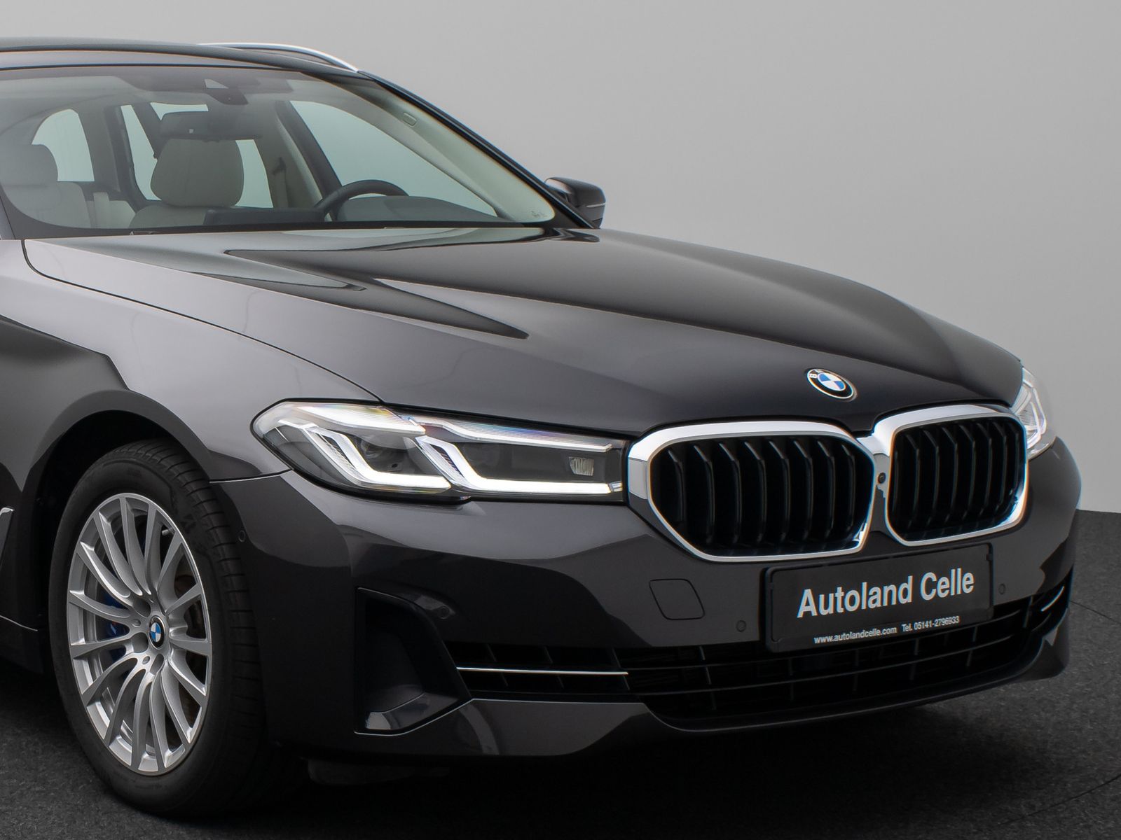 Fahrzeugabbildung BMW 540i xD Panorama 360°DAB Fernlichtassist Sport
