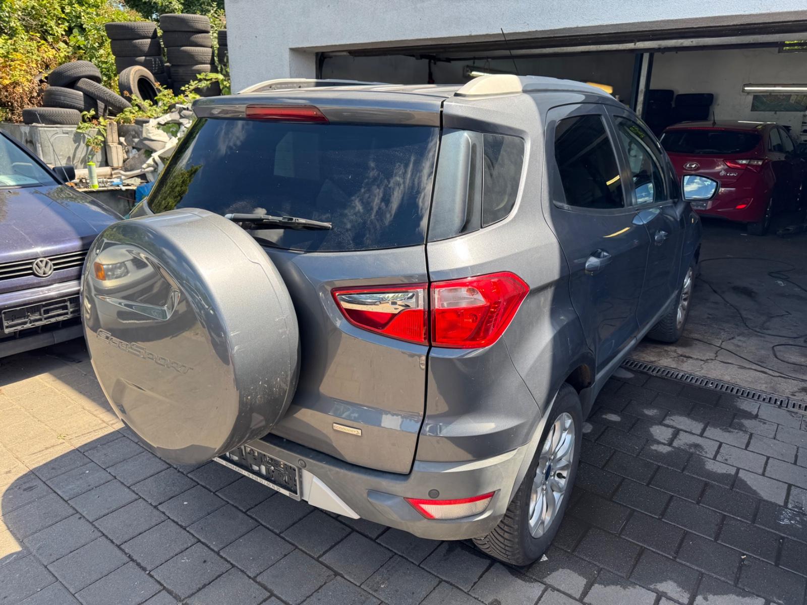 Ford EcoSport 2015 — photo 14