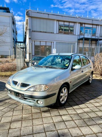 Renault Megane 1.6 16V Expression 1.Hand!