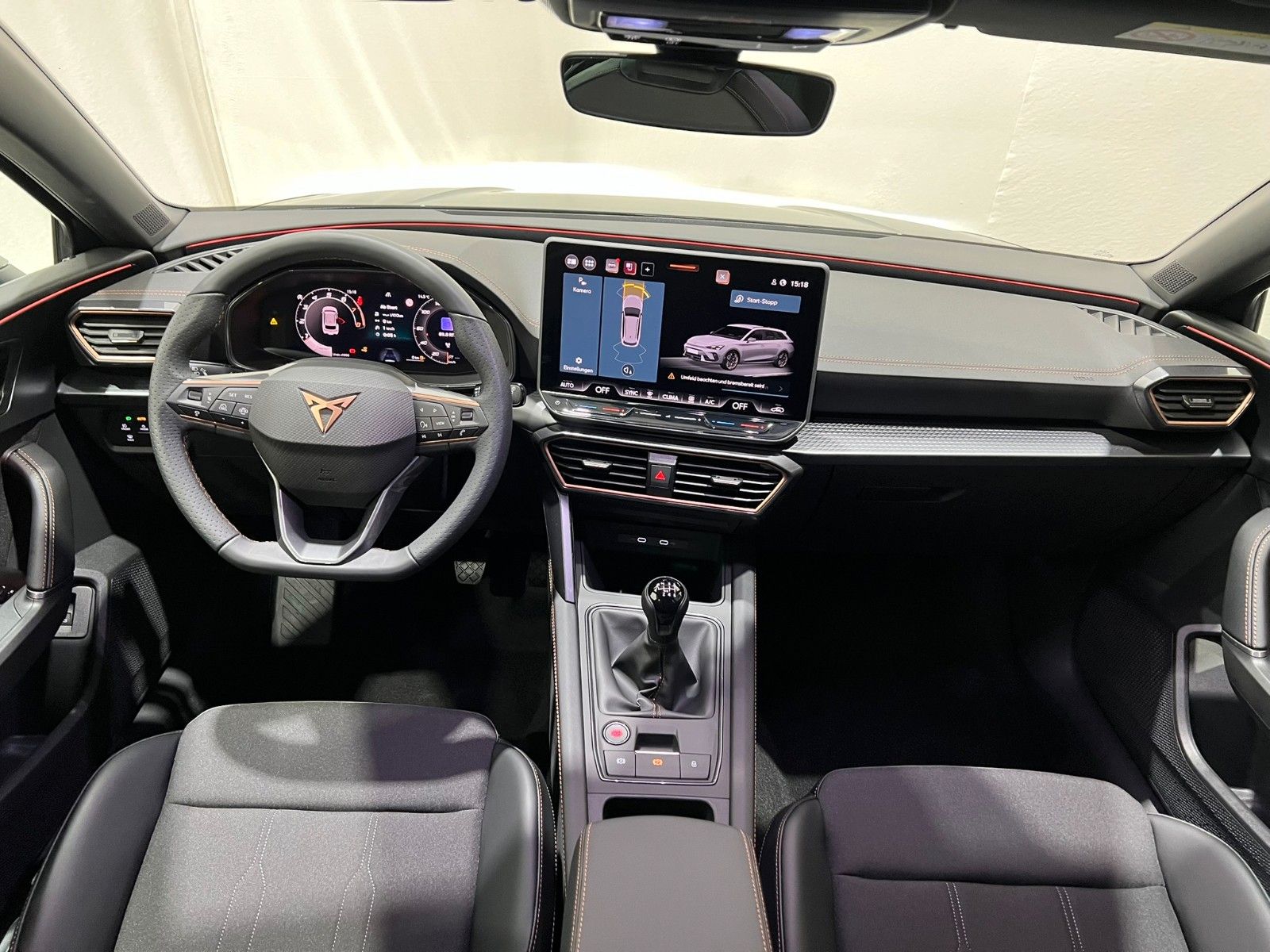 Fahrzeugabbildung CUPRA Leon Sportstourer 1.5 TSI - ACC - Keyless - RFK