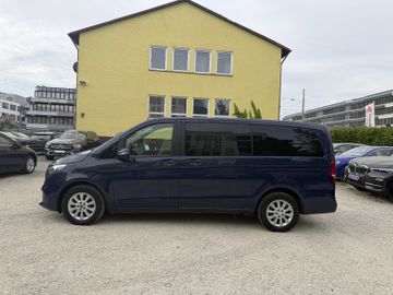 Mercedes V 220 - 8