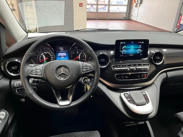 Fahrzeugabbildung Mercedes-Benz V 250 d 4MATIC EDITION Lang AHK*Navi*KeyLess*LED