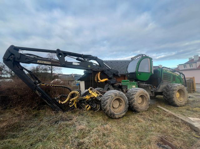 John Deere 1270E 6X6