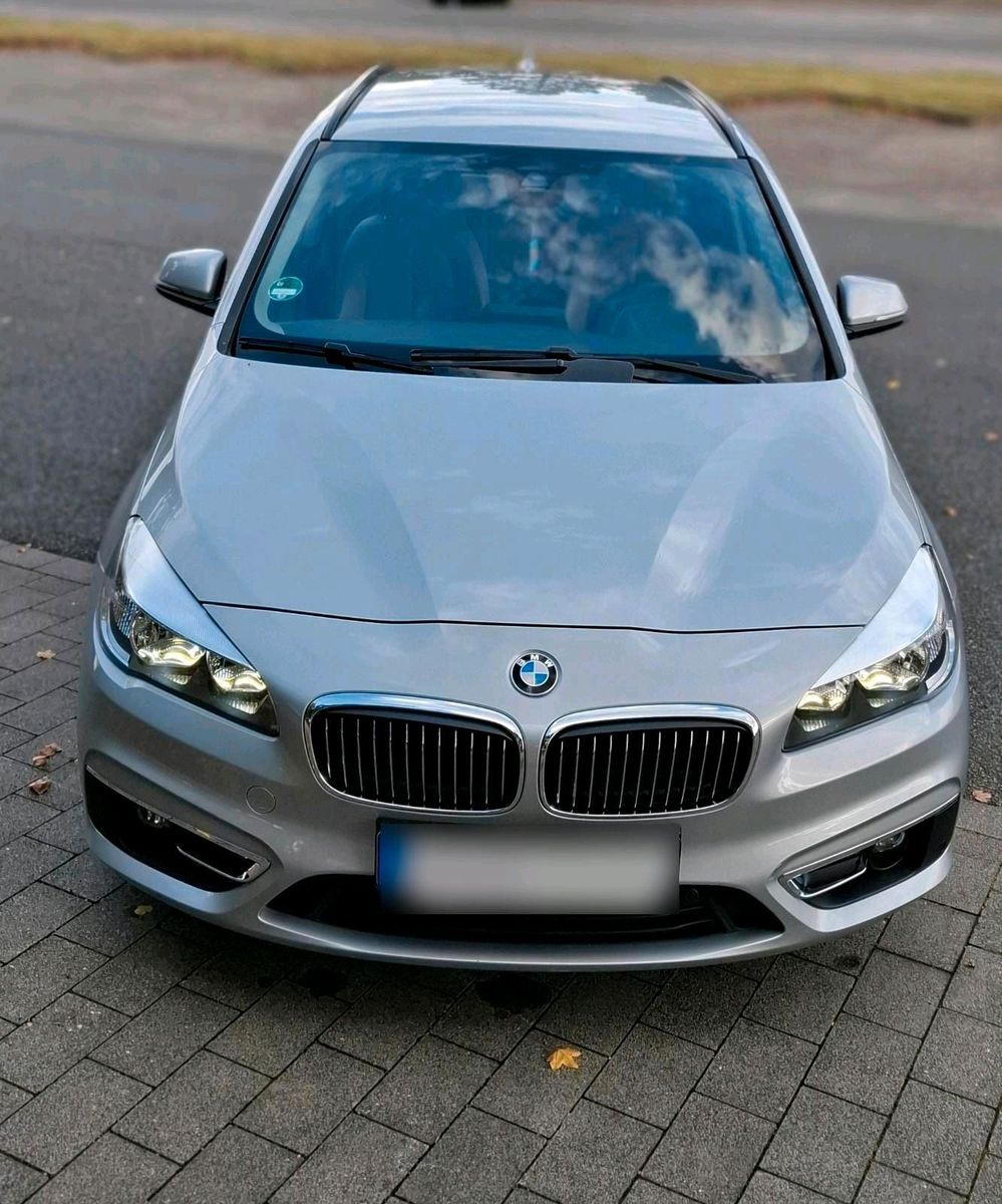 BMW BMW 218i Active Tourer  Luxury