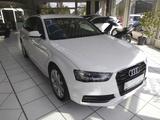 Audi A4 2.0 TDI  Avant, SHZ, PDC, AHK, Climatronic, X - Audi A4 mit Diesel-Antrieb: Weiß, Kombi