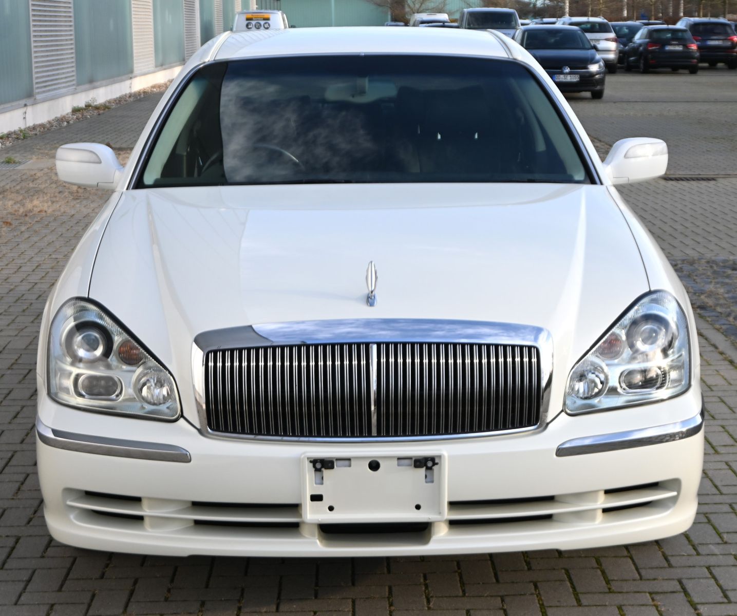 Nissan President (PGF50) – Bild 4