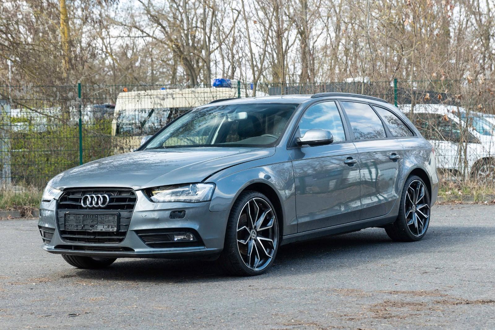 Audi A4 Avant Ambiente 1.8TFSI Alcantara MMI Xenon