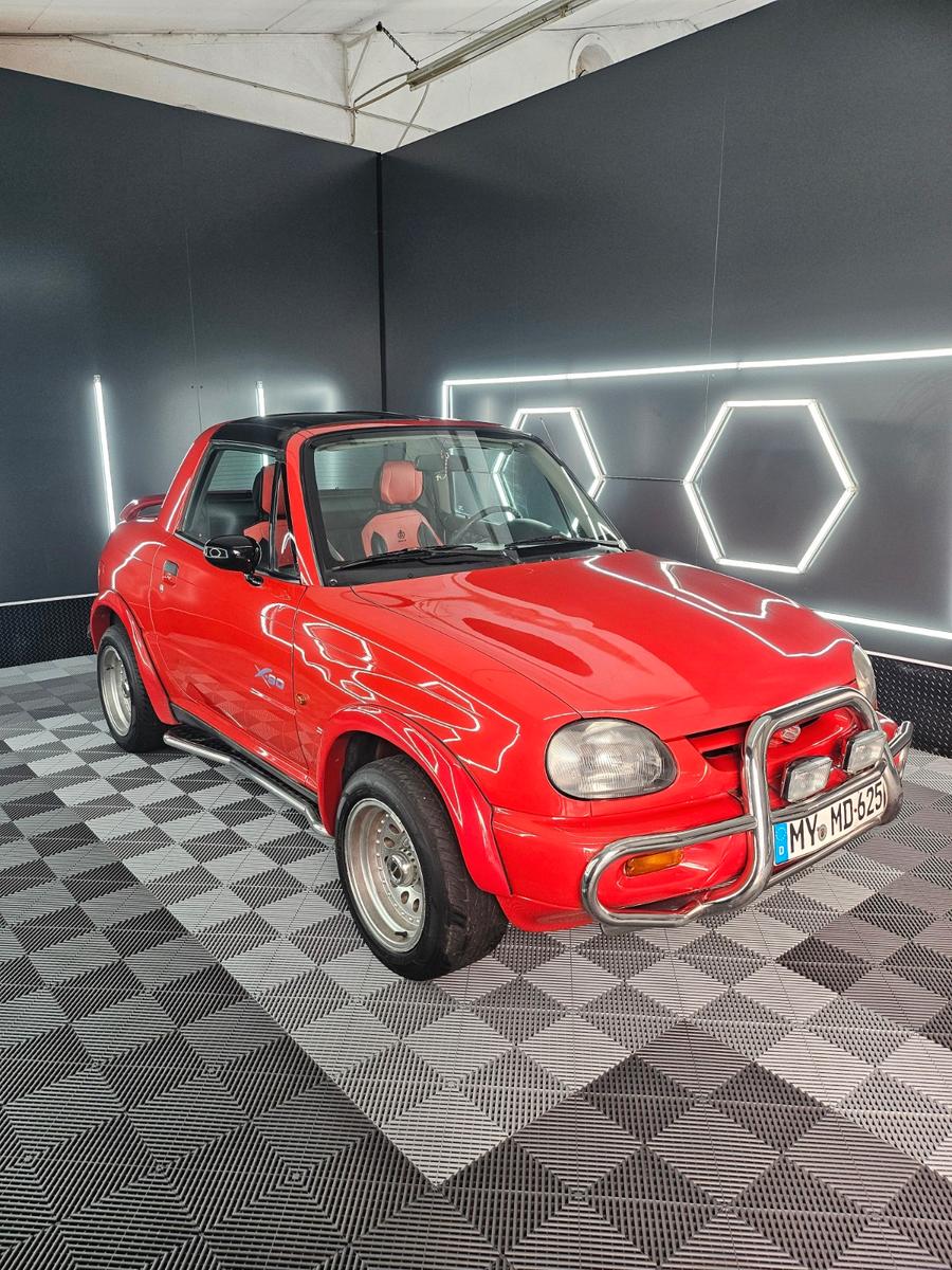 Suzuki X-90 - -