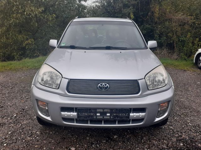 Toyota RAV 4 2.0 4x4 Automatik -