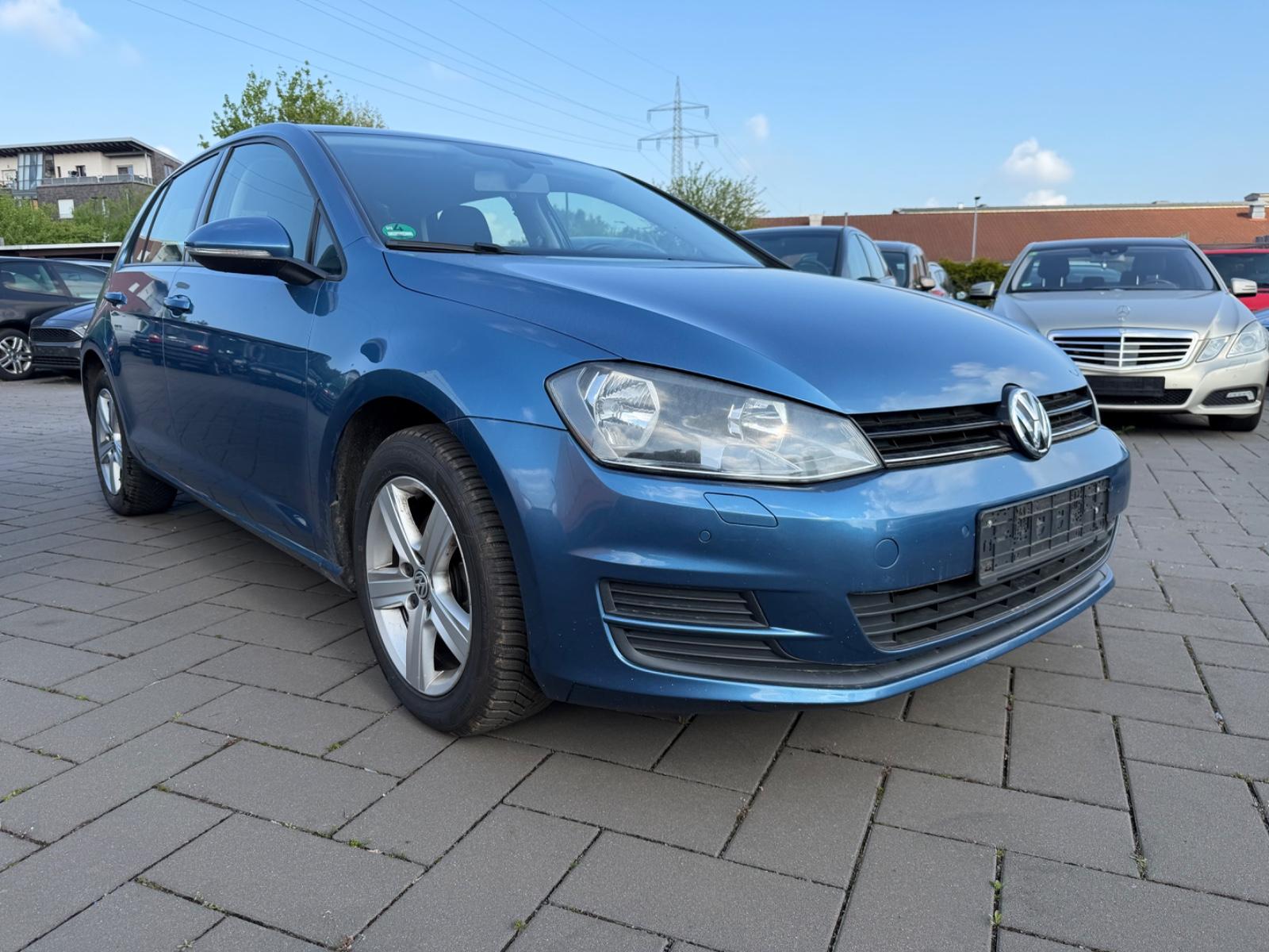 Volkswagen GolfVII Lim.2.Hand,TÜV-11/27,Navi,Klima,ALUS,PDC