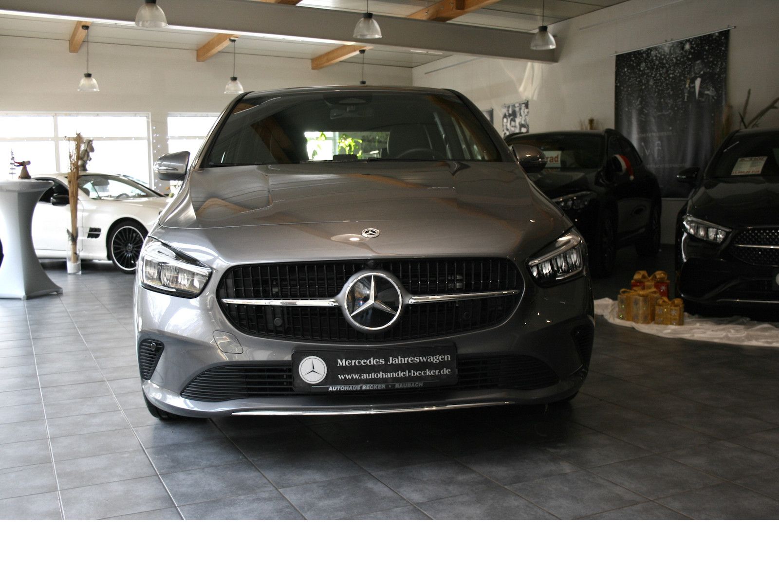 Fahrzeugabbildung Mercedes-Benz B 180 Progres. Advanced *Winter-Paket*LED*Kamera