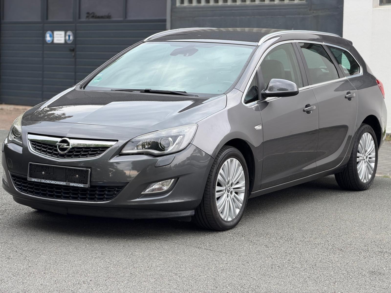 Opel Astra J Sports Tourer Innovation