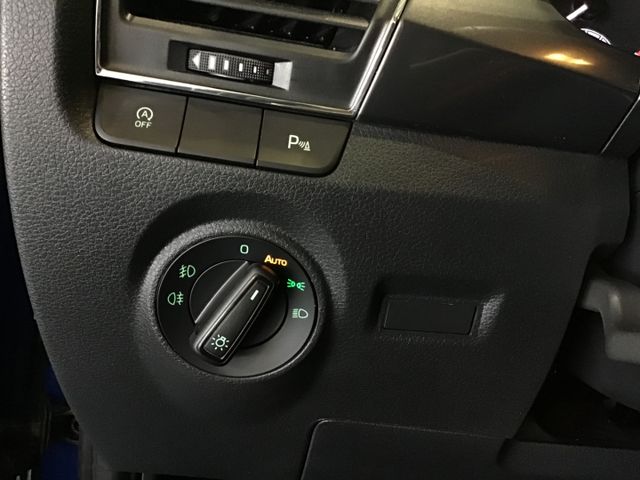 Fahrzeugabbildung Skoda Fabia Best of 1.0 TSI Combi Ambition/Navi/SHZ