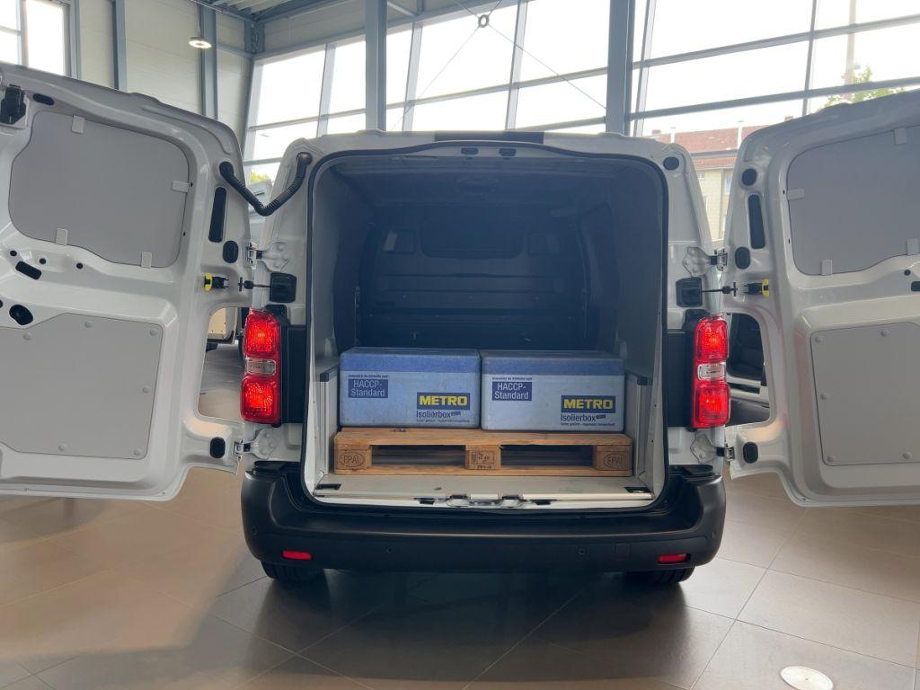 Peugeot e-Expert M (69kWh)