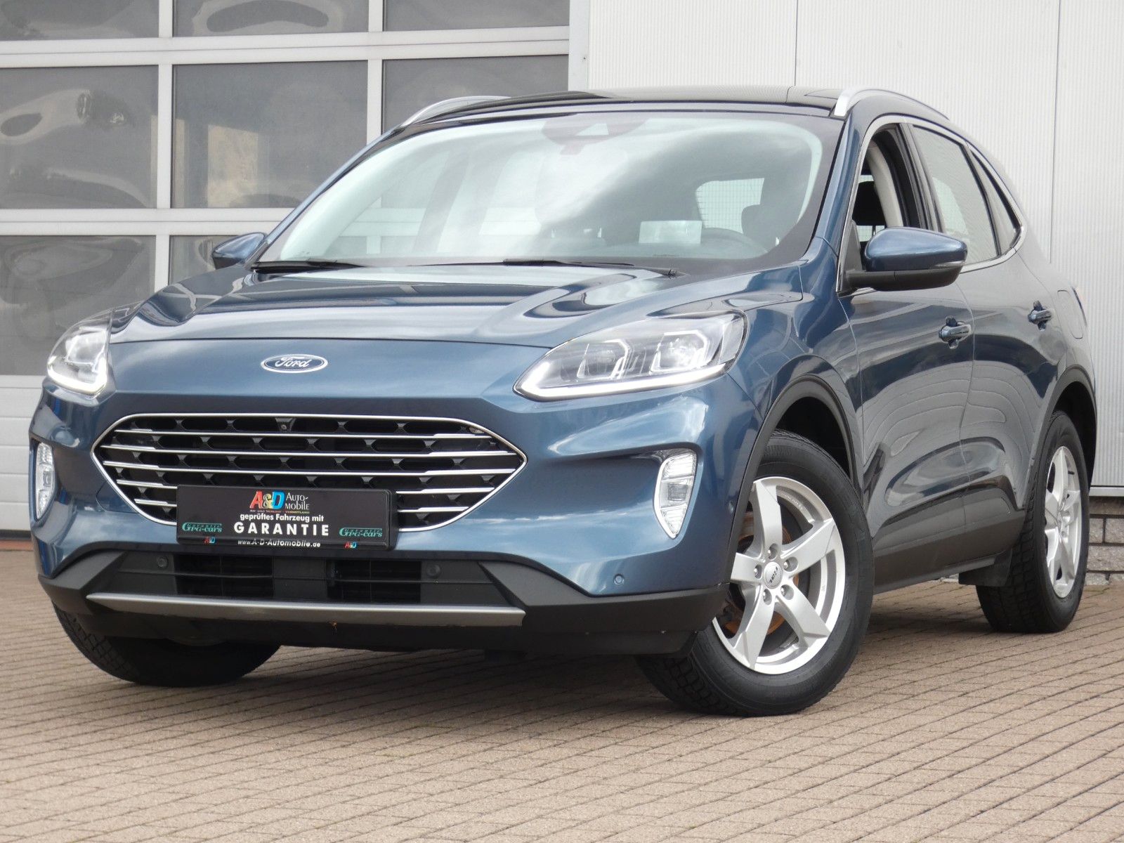 Ford Kuga Hybrid Titanium/ inkl. Garantie imagem 2