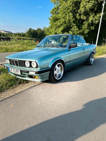 BMW 325 Cabrio E30 3. Hand 170.000 km Fest...