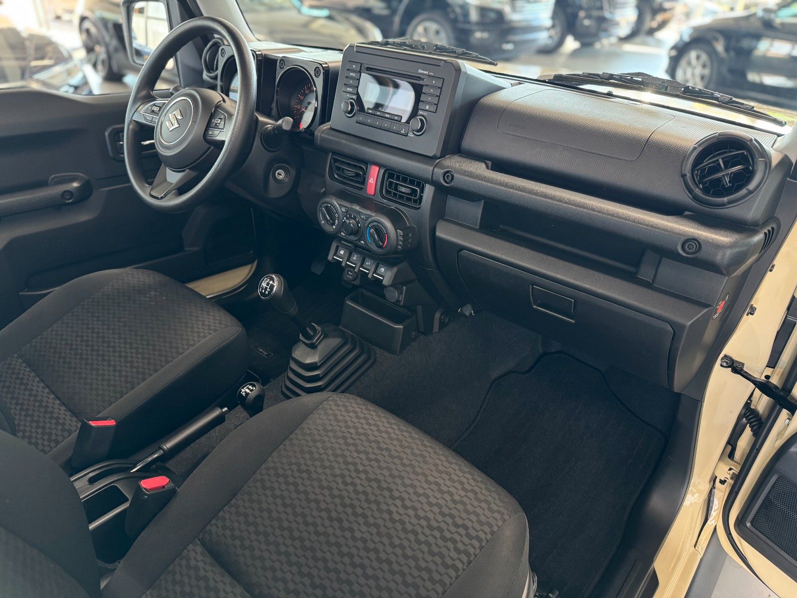 Fahrzeugabbildung Suzuki Jimny 1.5 Comfort AllGrip NFZ Klima Sitzheizung