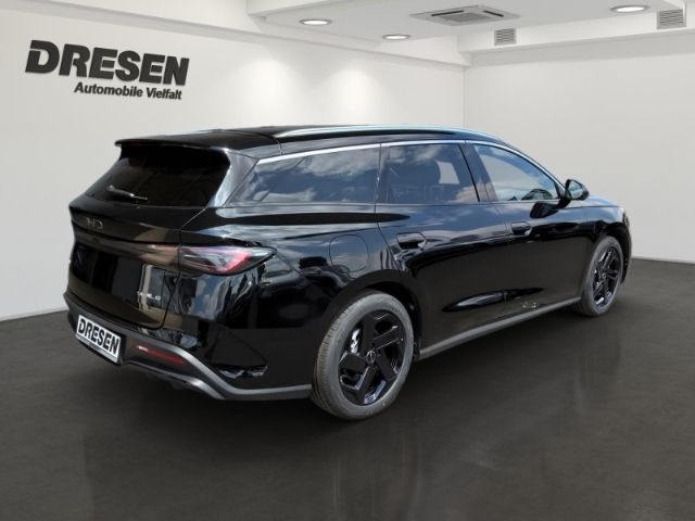 BYD SEAL 6