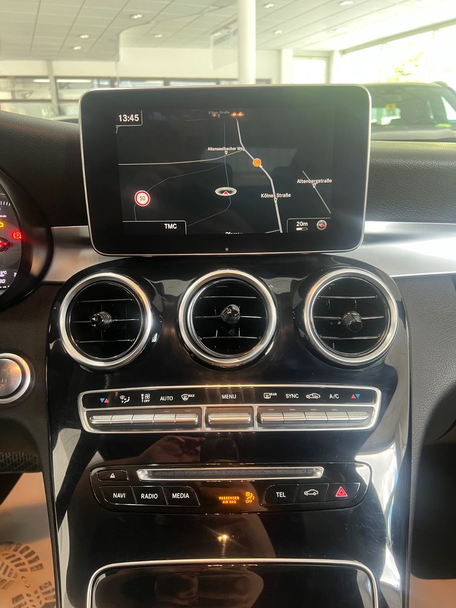 Fahrzeugabbildung Mercedes-Benz C 250 d Coupe *LED*LEDER* Burmester *