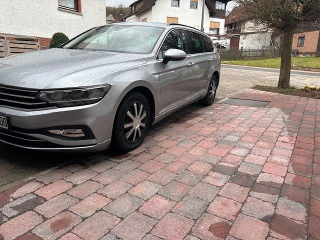 Image of Volkswagen Passat