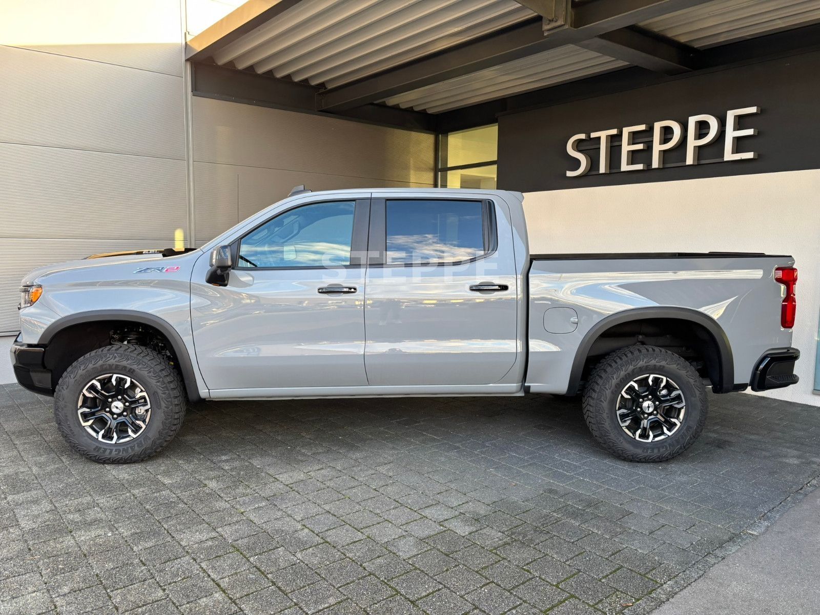 Chevrolet 2025 Silverado ZR2 6,2V8 Crewcab Tech-Pack. AHK