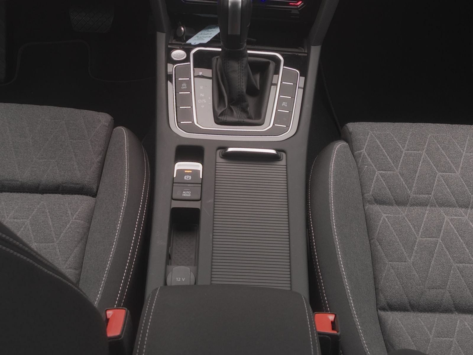 Volkswagen Passat Variant - Bild 13