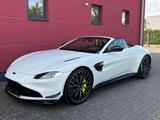 Aston Martin V8 VANTAGE ROADSTER F1-EDITION CARBON NAVI 1HAND - Aston Martin V8 Vantage aus 2023