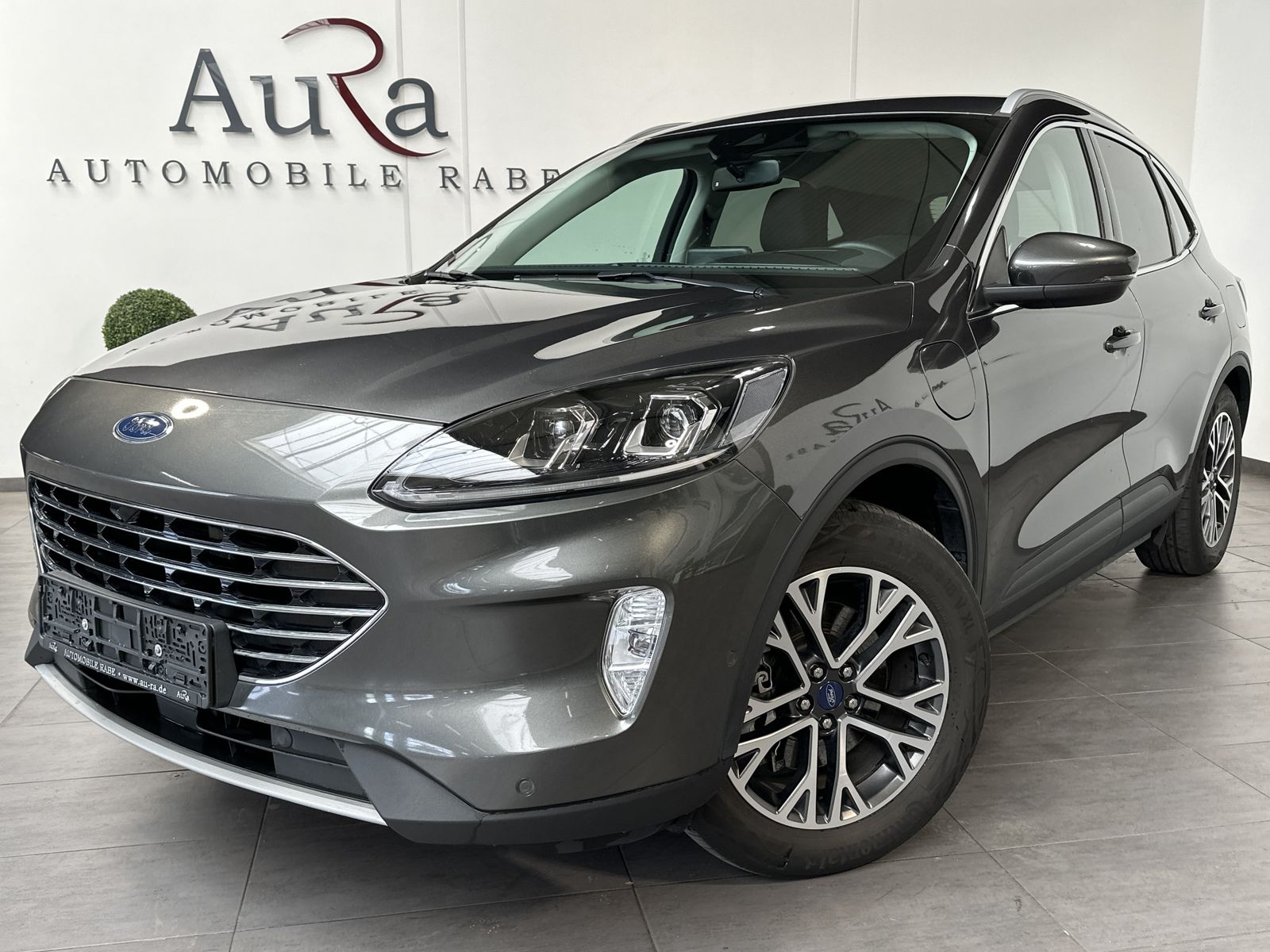 Fahrzeugabbildung Ford Kuga 2.5 Duratec PHEV Titanium X NAV+LED+AHK+B&O