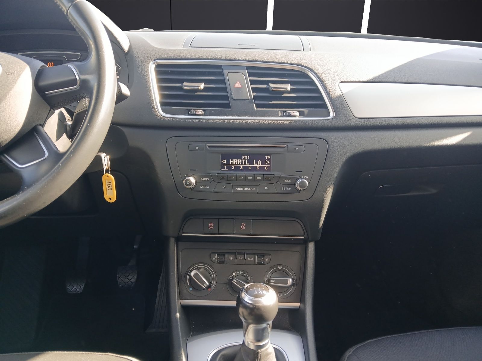 Fahrzeugabbildung Audi Q3 TFSI LED AHK SH