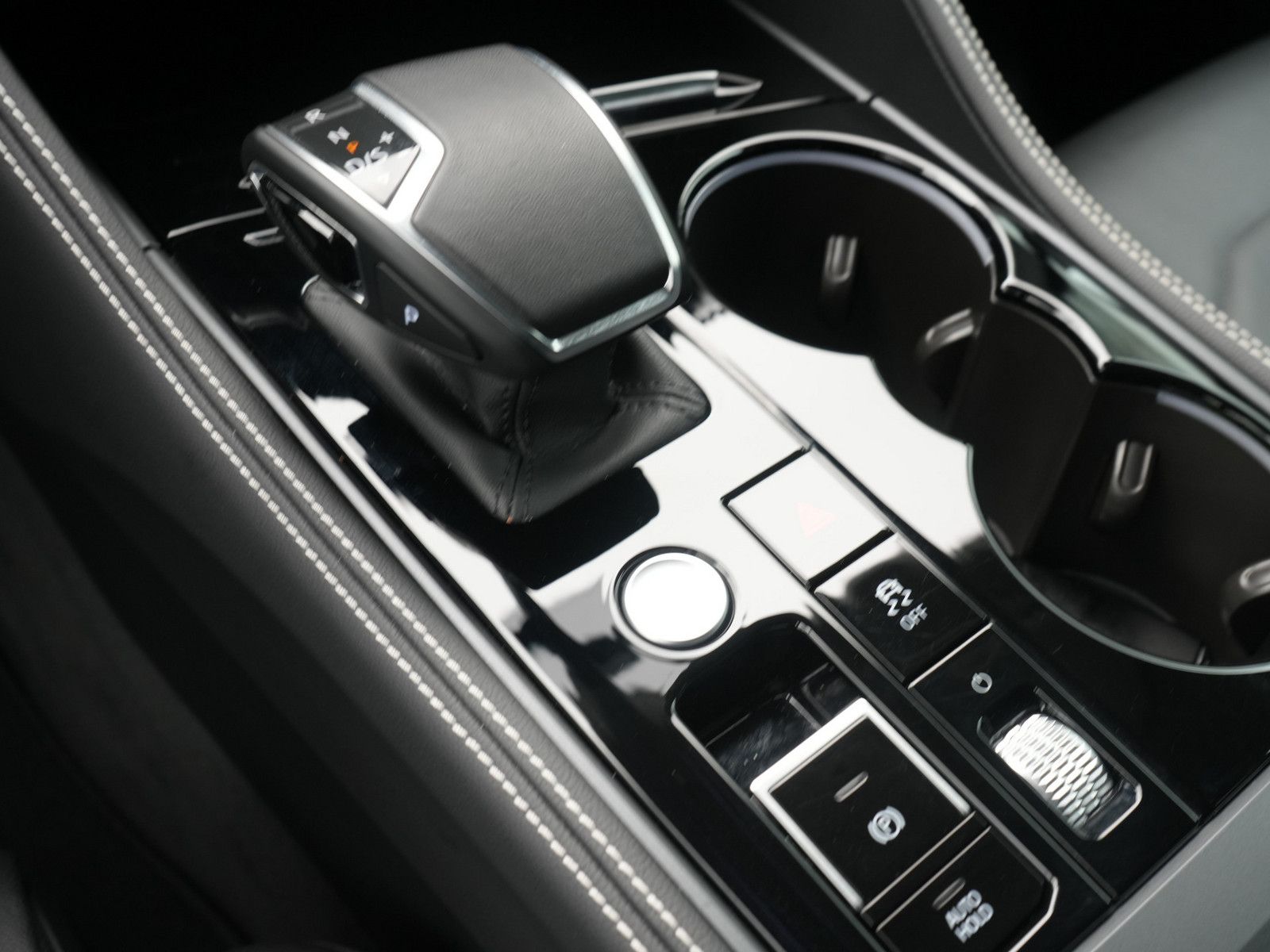 Volkswagen Touareg - Bild 10