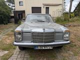 Mercedes-Benz E220 W114/8 Strich Acht Oldtimer mit Sammler