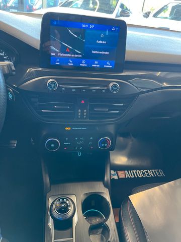 Ford Focus Lim. ST-Line 5-Türer Aut.*LED*NAVI*ACC*B&O